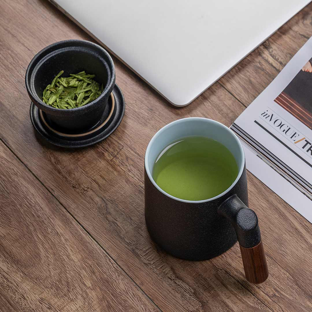 لیوان چایی سرامیکی دسته چوبی شیائومی مدل Pinztea Tea Cup