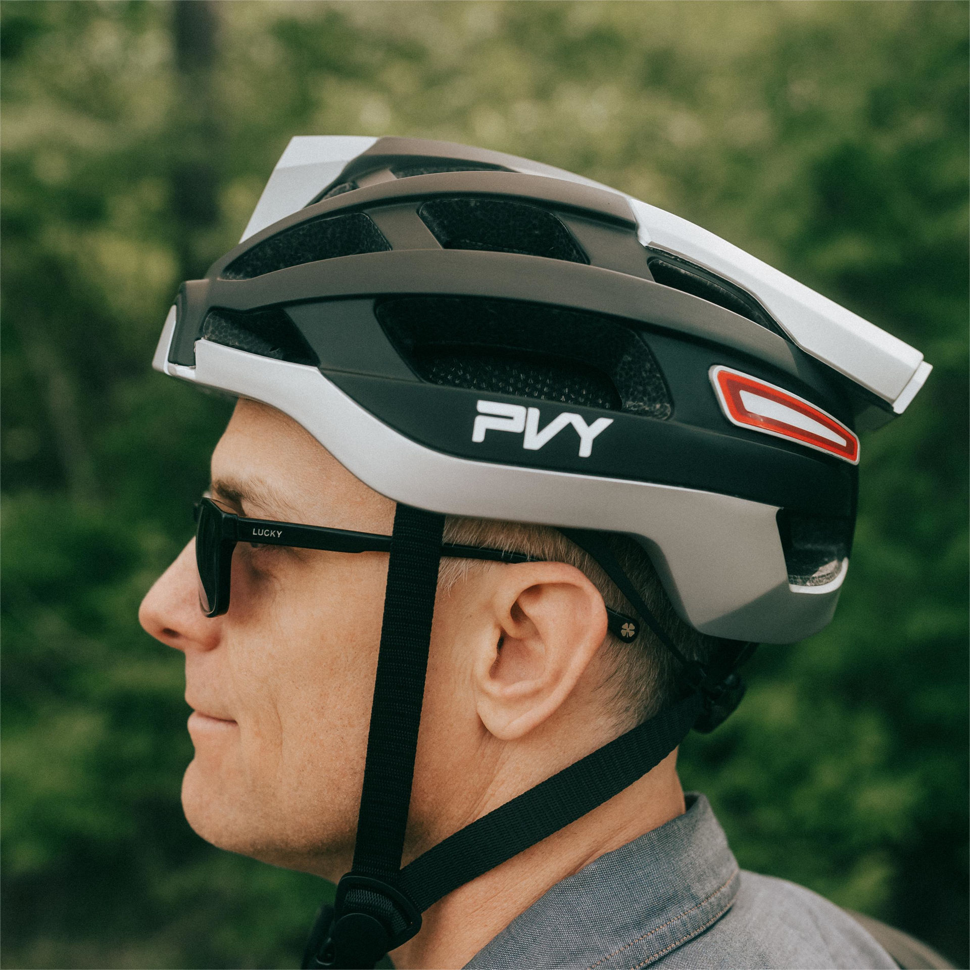 کلاه هوشمند دوچرخه سواری مدل  PVY Smart Riding Helmet